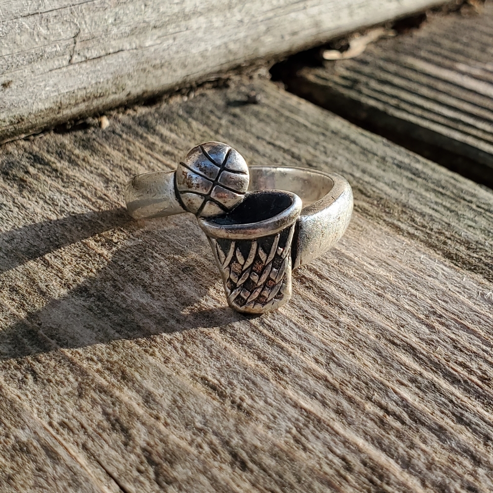 James Avery Basketball Ring 8